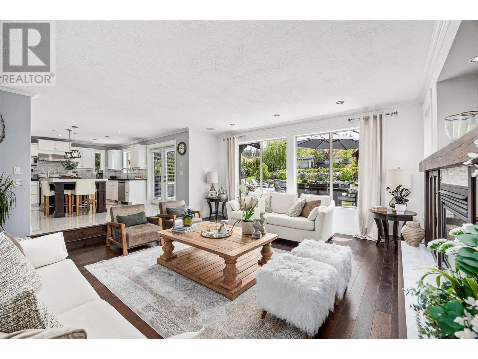 4841 Canyon Ridge Crescent