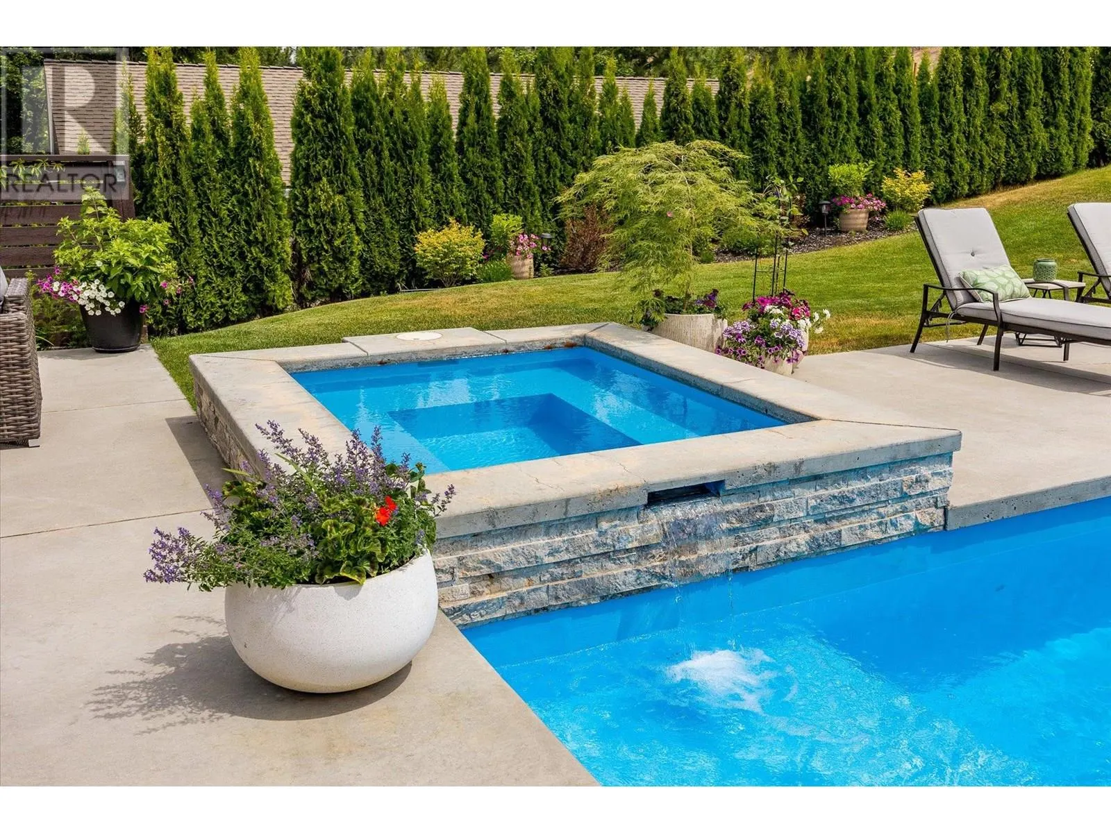 4841 Canyon Ridge Crescent