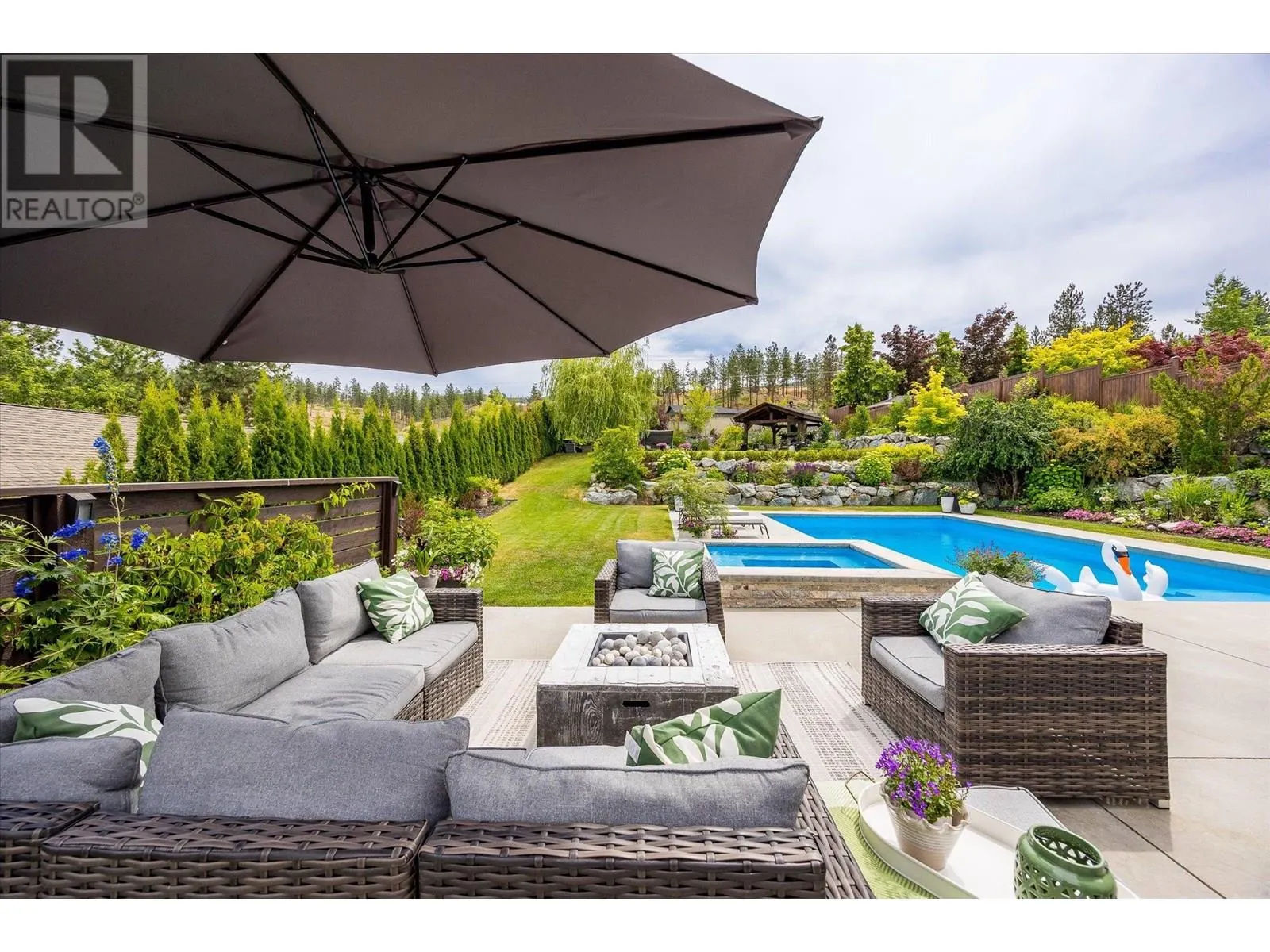 4841 Canyon Ridge Crescent