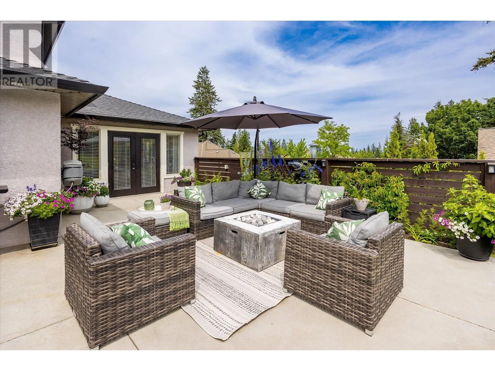 4841 Canyon Ridge Crescent