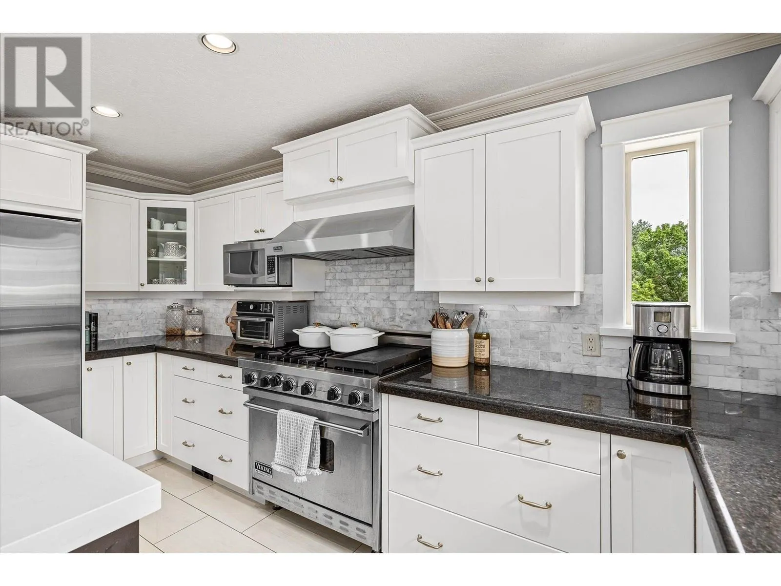 4841 Canyon Ridge Crescent
