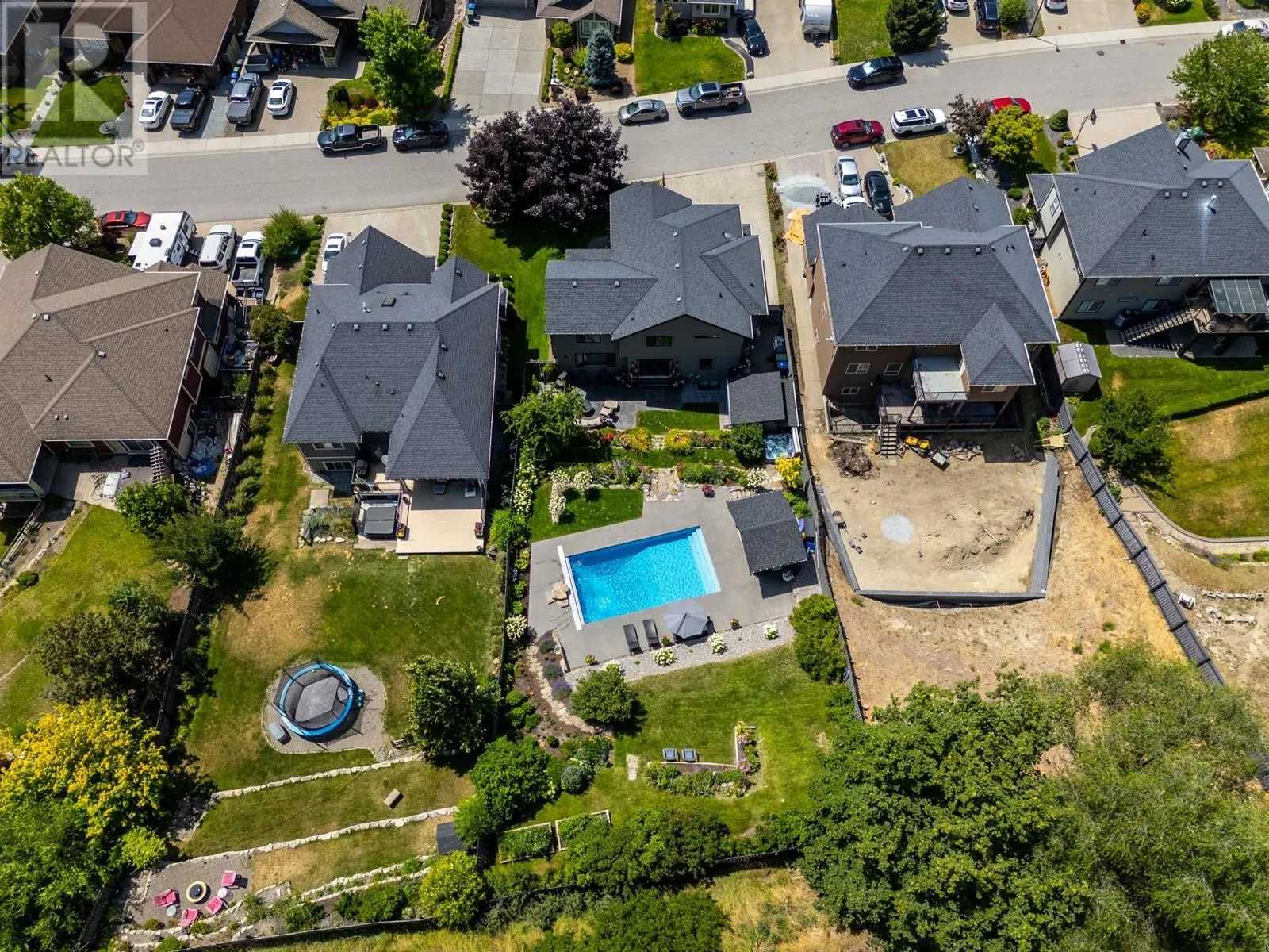 1441 Black Mountain Crescent