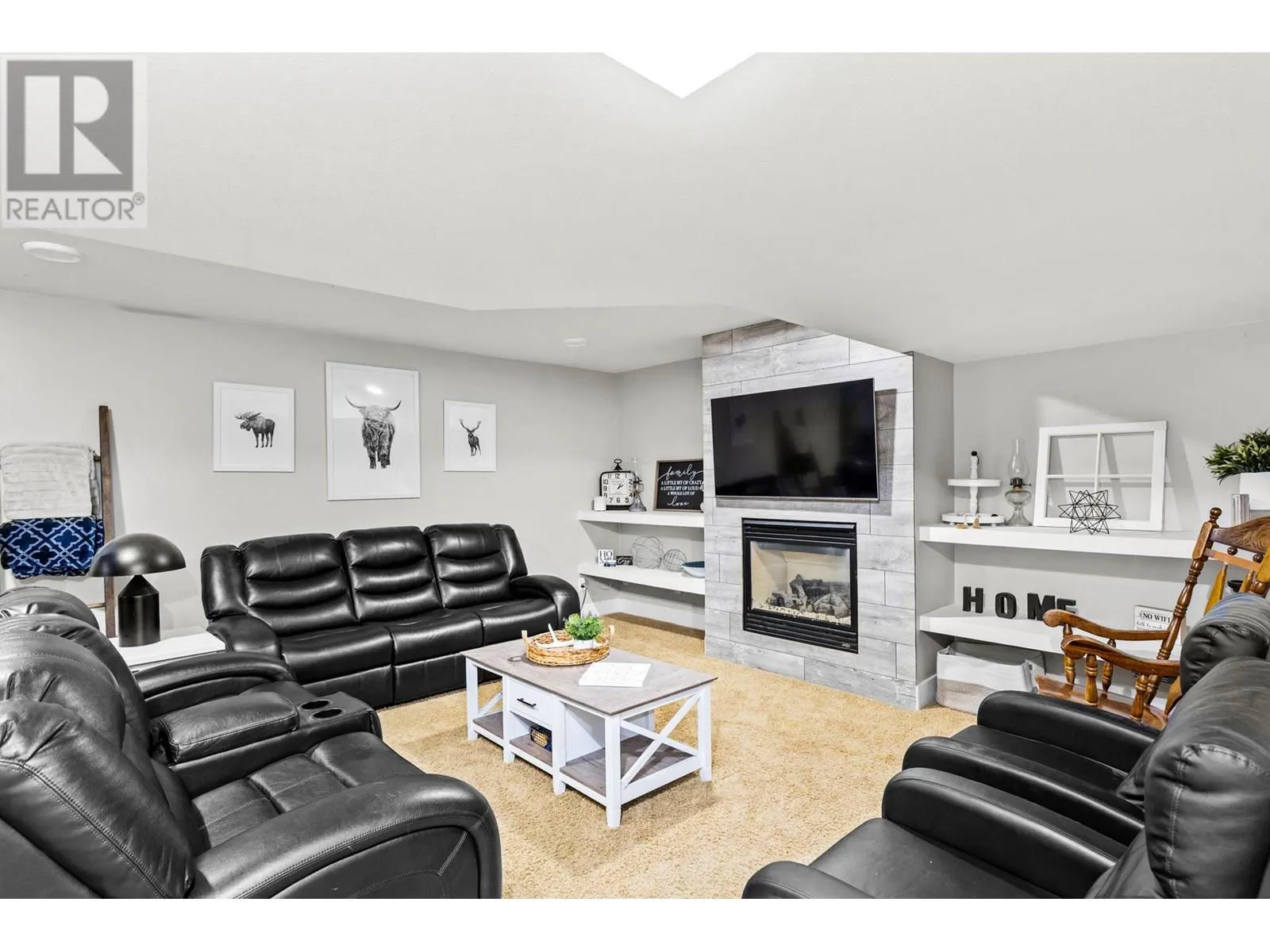 1441 Black Mountain Crescent