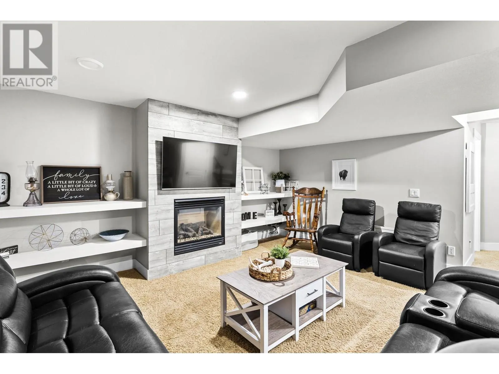 1441 Black Mountain Crescent