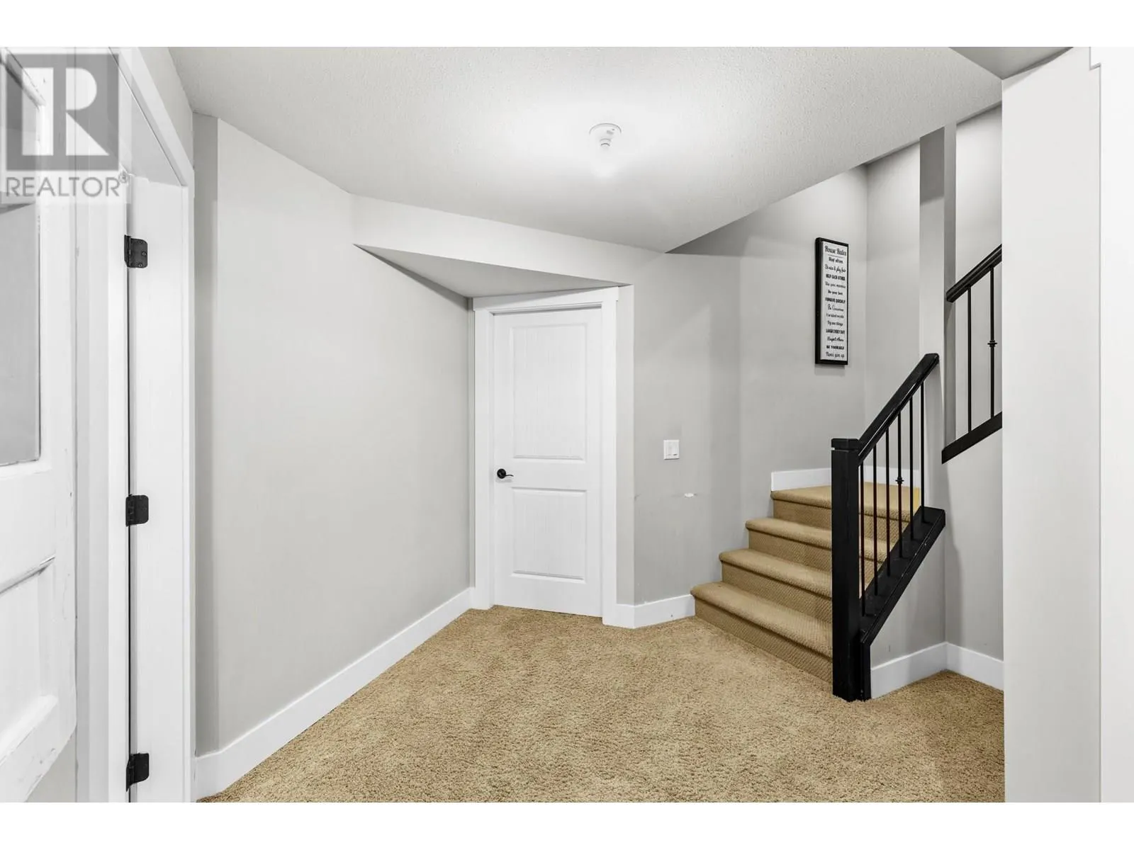 1441 Black Mountain Crescent