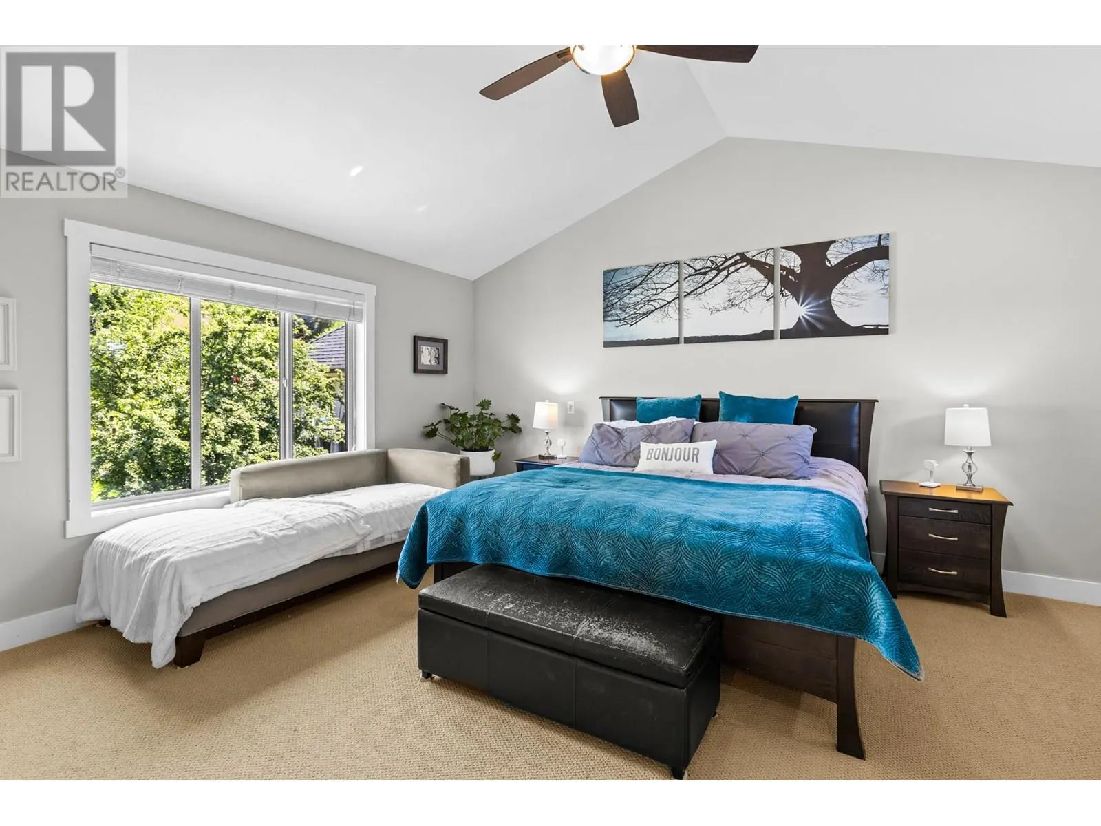 1441 Black Mountain Crescent