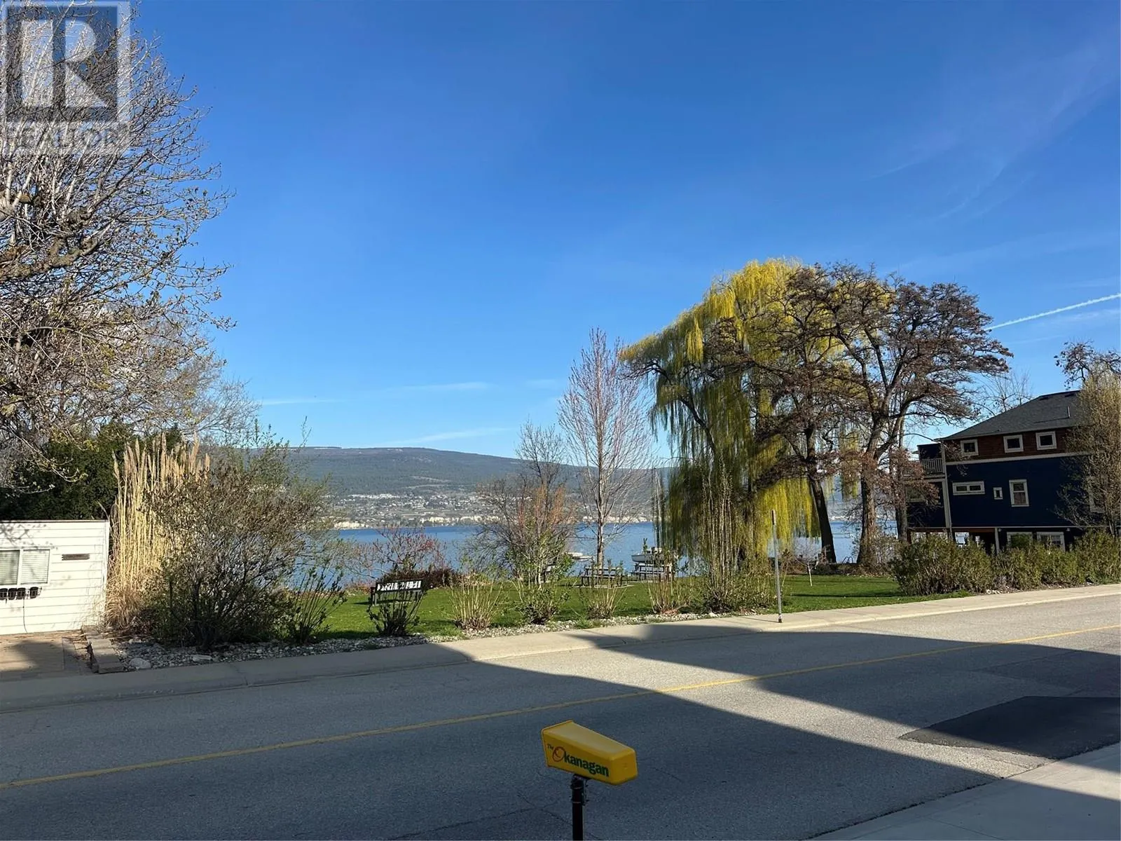 12210 LAKESHORE Drive