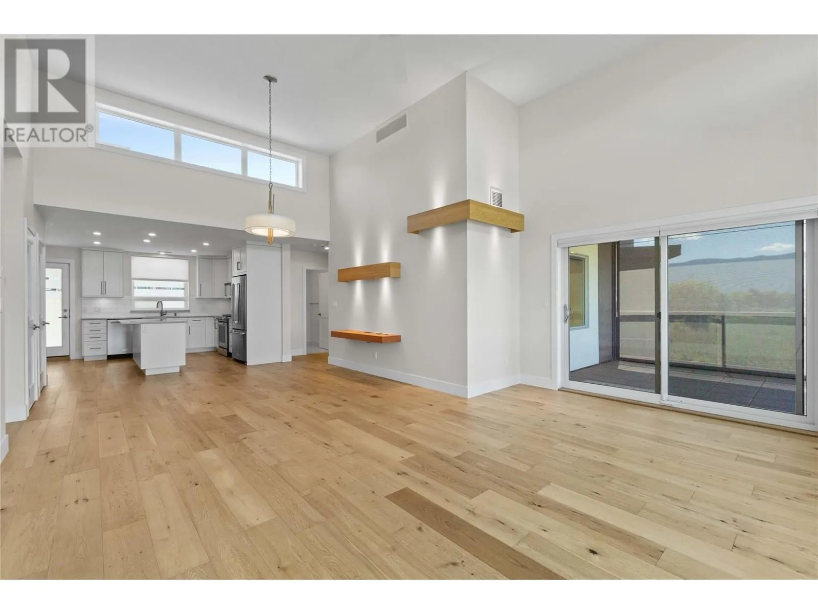 121 Harbourfront Drive NE Unit# 10