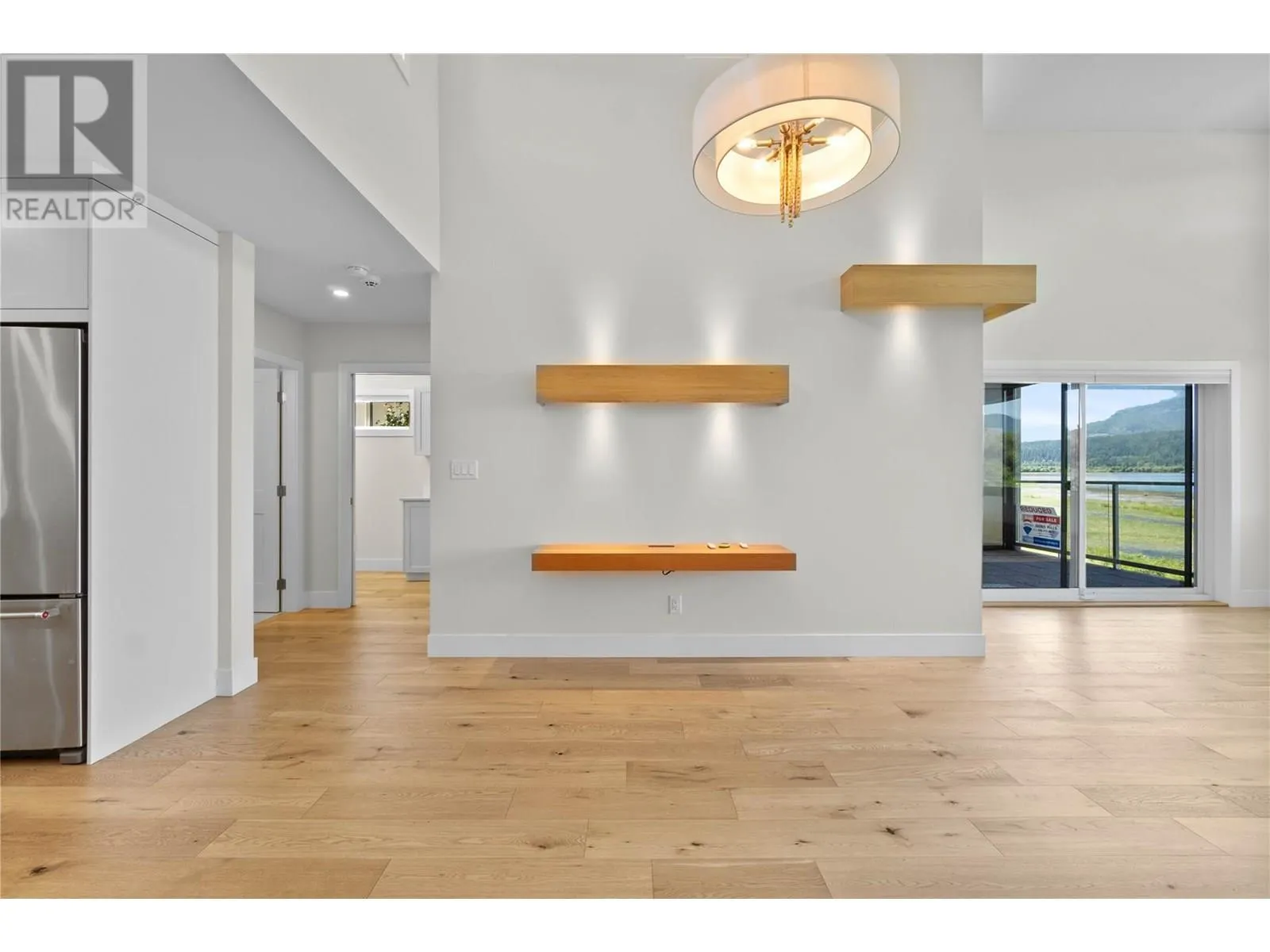 121 Harbourfront Drive NE Unit# 10