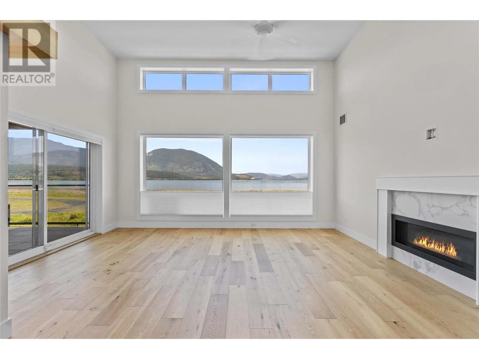 121 Harbourfront Drive NE Unit# 10
