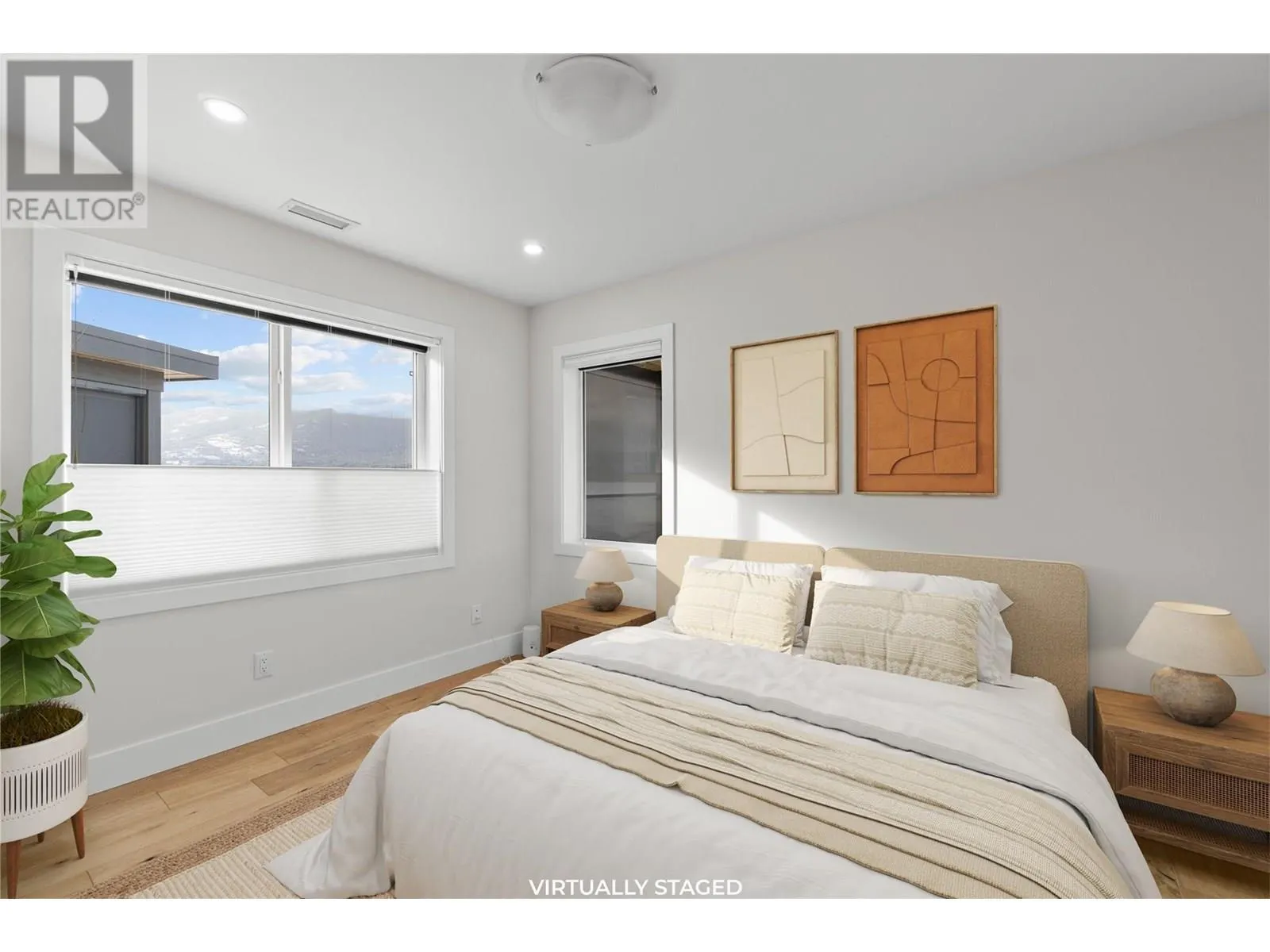 121 Harbourfront Drive NE Unit# 10