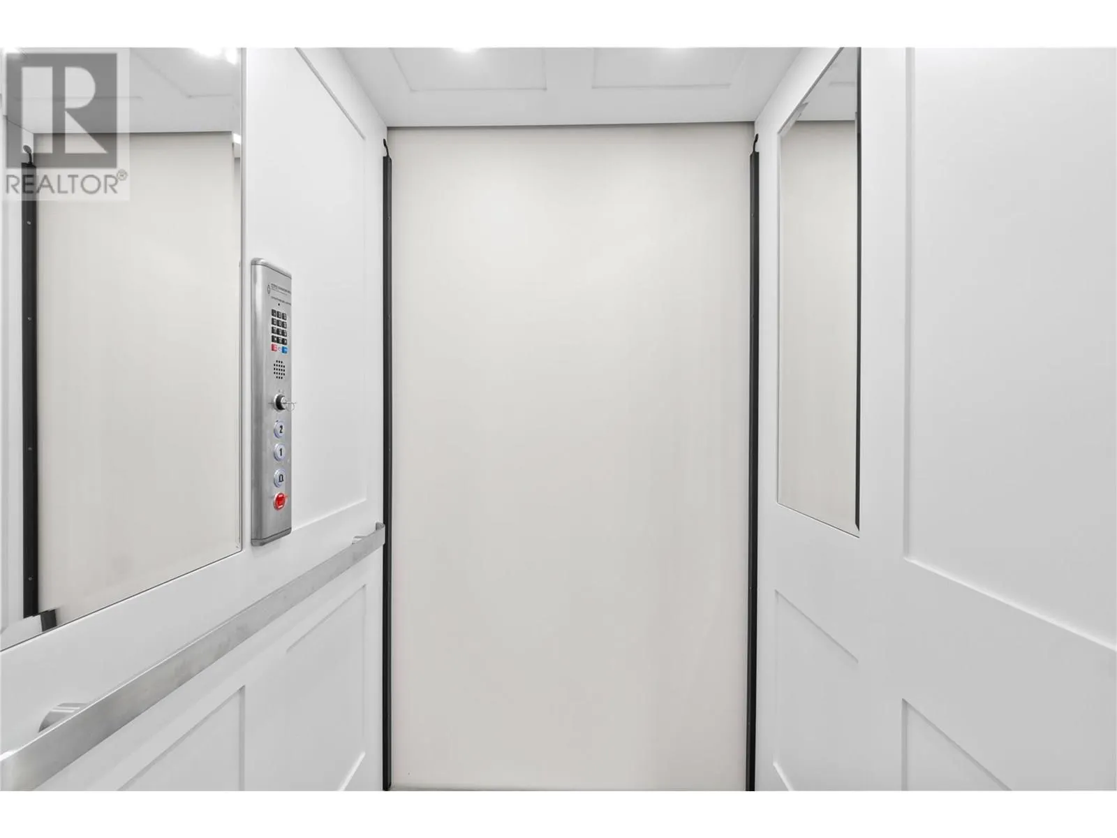 121 Harbourfront Drive NE Unit# 10