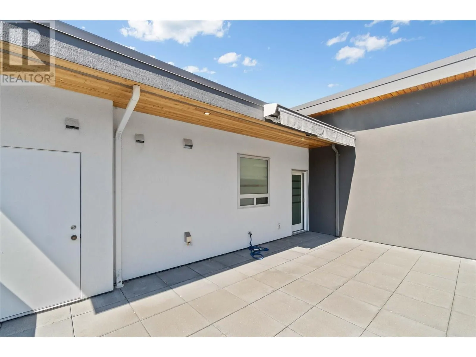 121 Harbourfront Drive NE Unit# 10