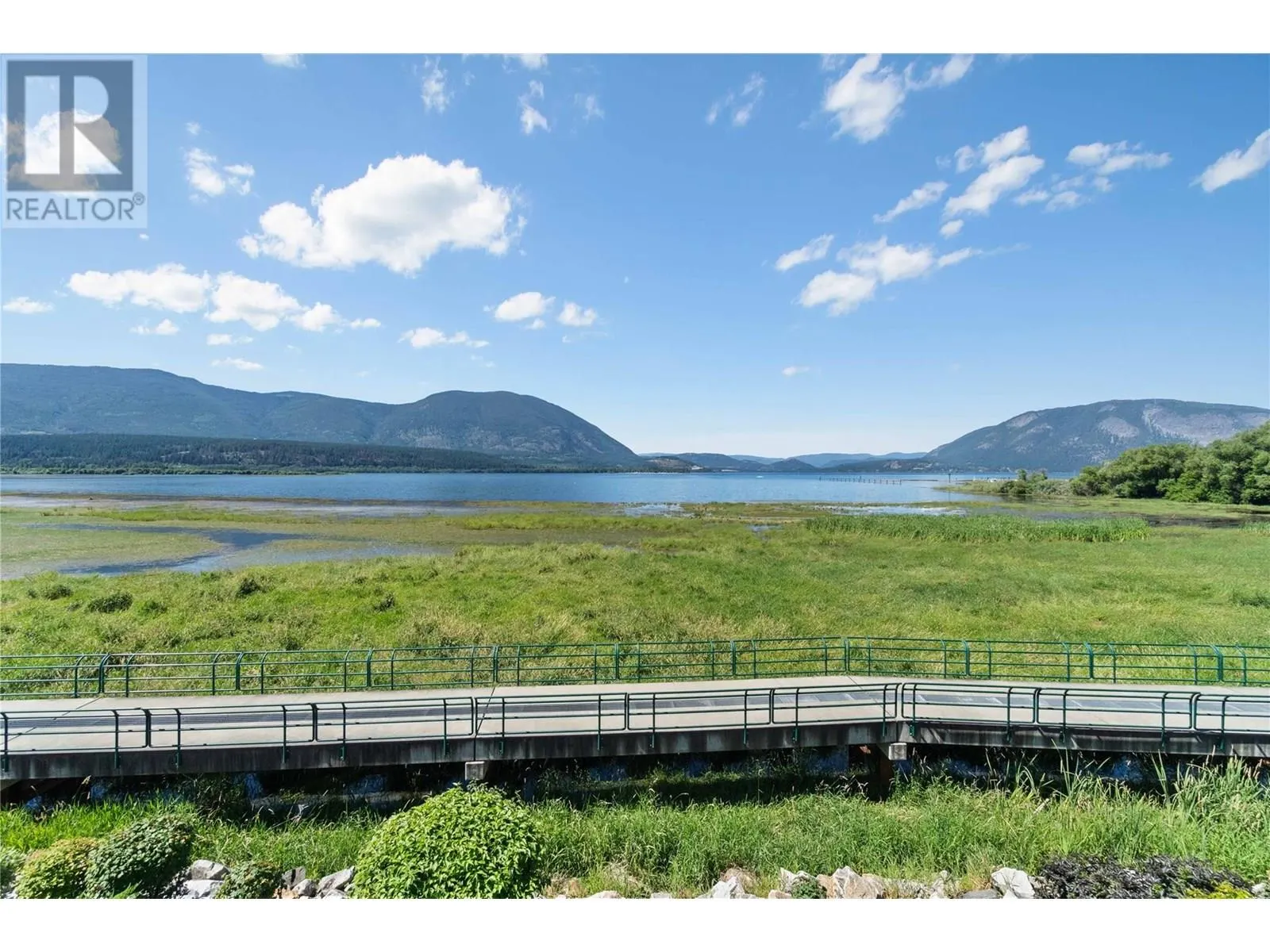 121 Harbourfront Drive NE Unit# 10