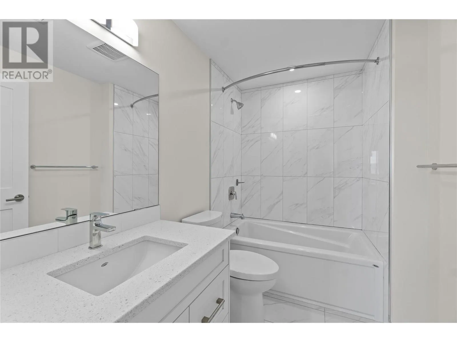 121 Harbourfront Drive NE Unit# 10