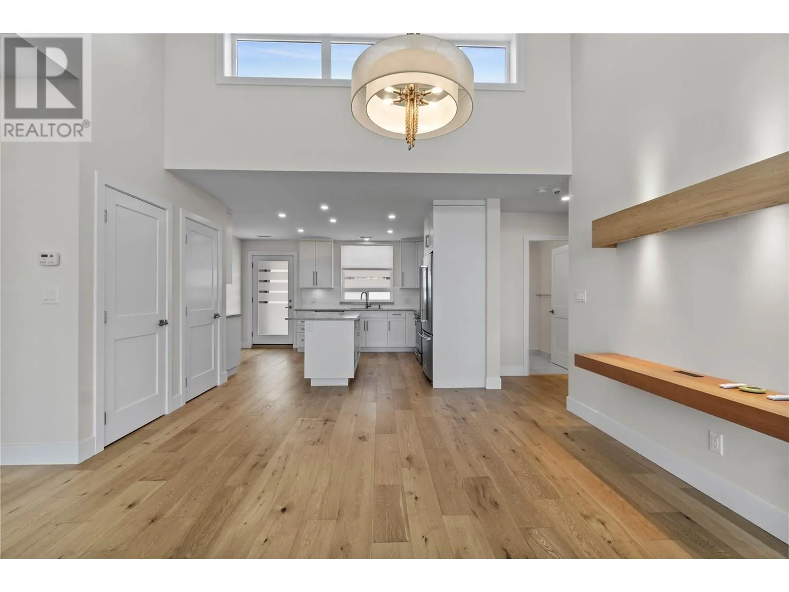 121 Harbourfront Drive NE Unit# 10