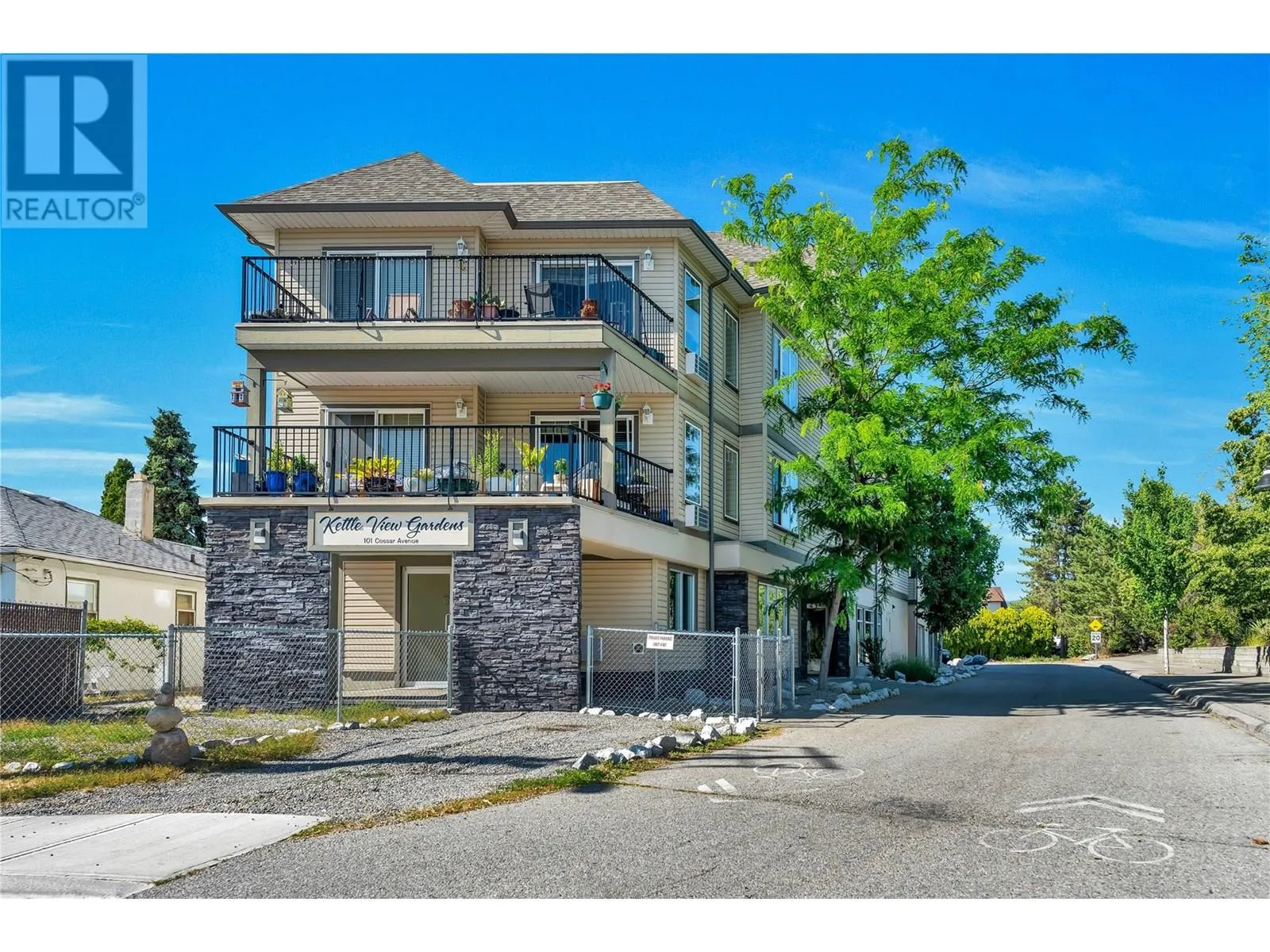 101 COSSAR Avenue Unit# 203
