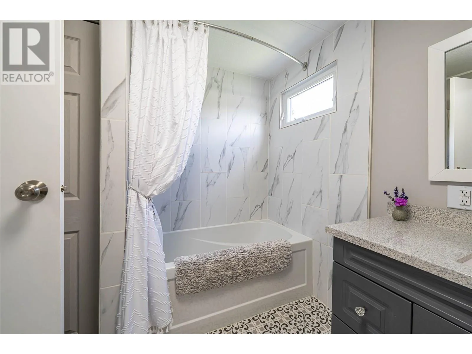 4505 McLean Creek Road Unit# L2