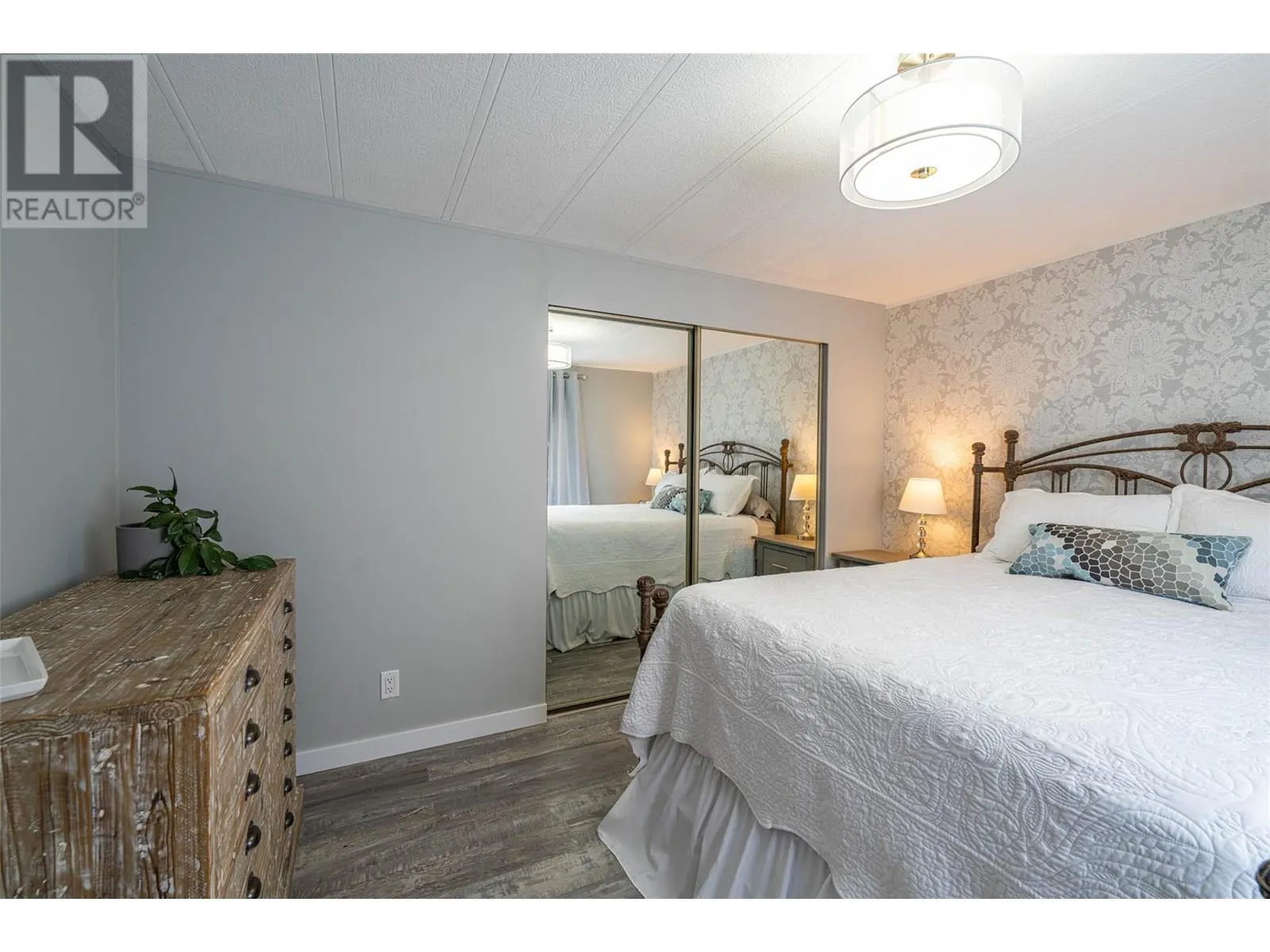 4505 McLean Creek Road Unit# L2