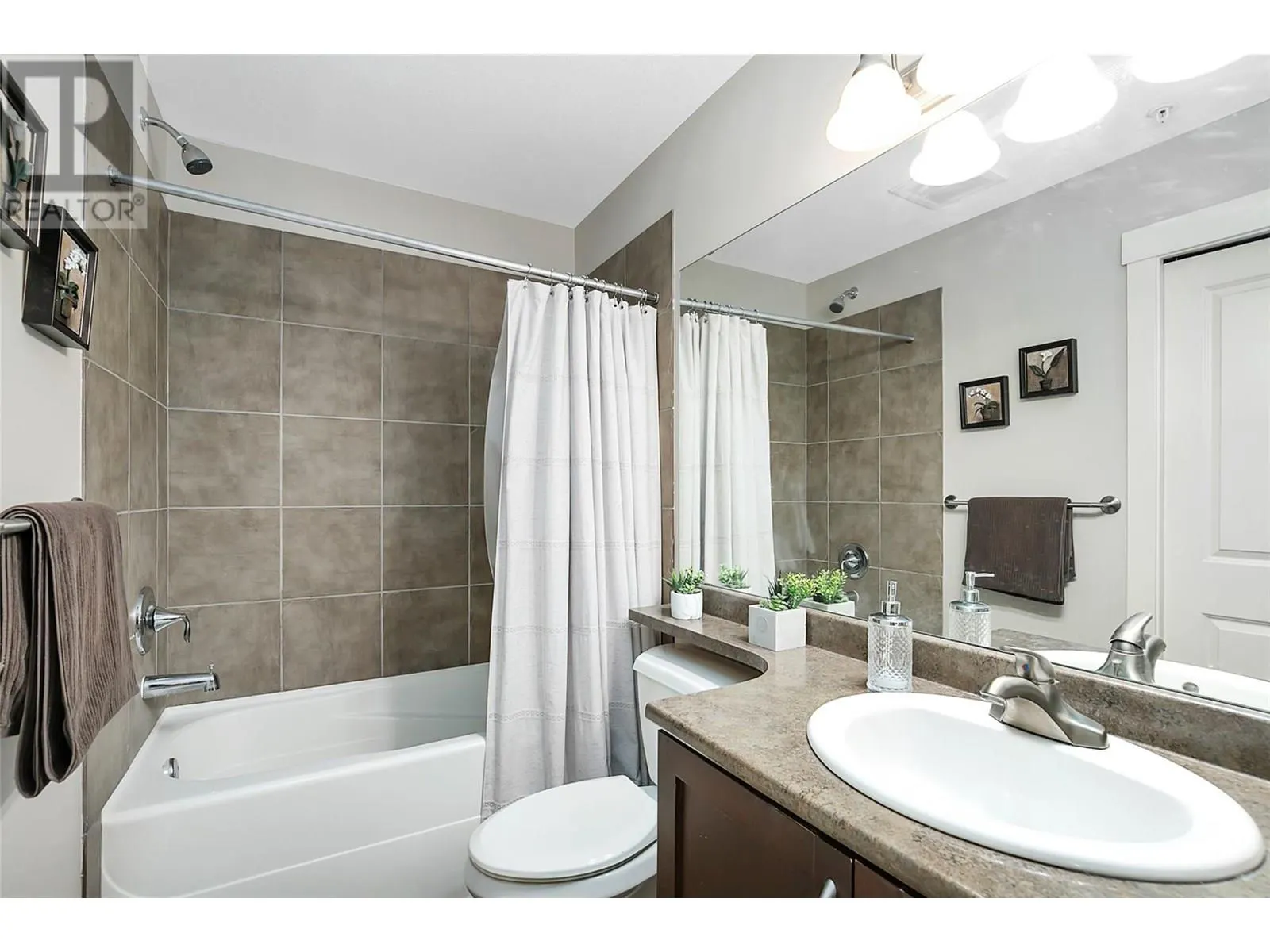 3521 Carrington Road Unit# 208