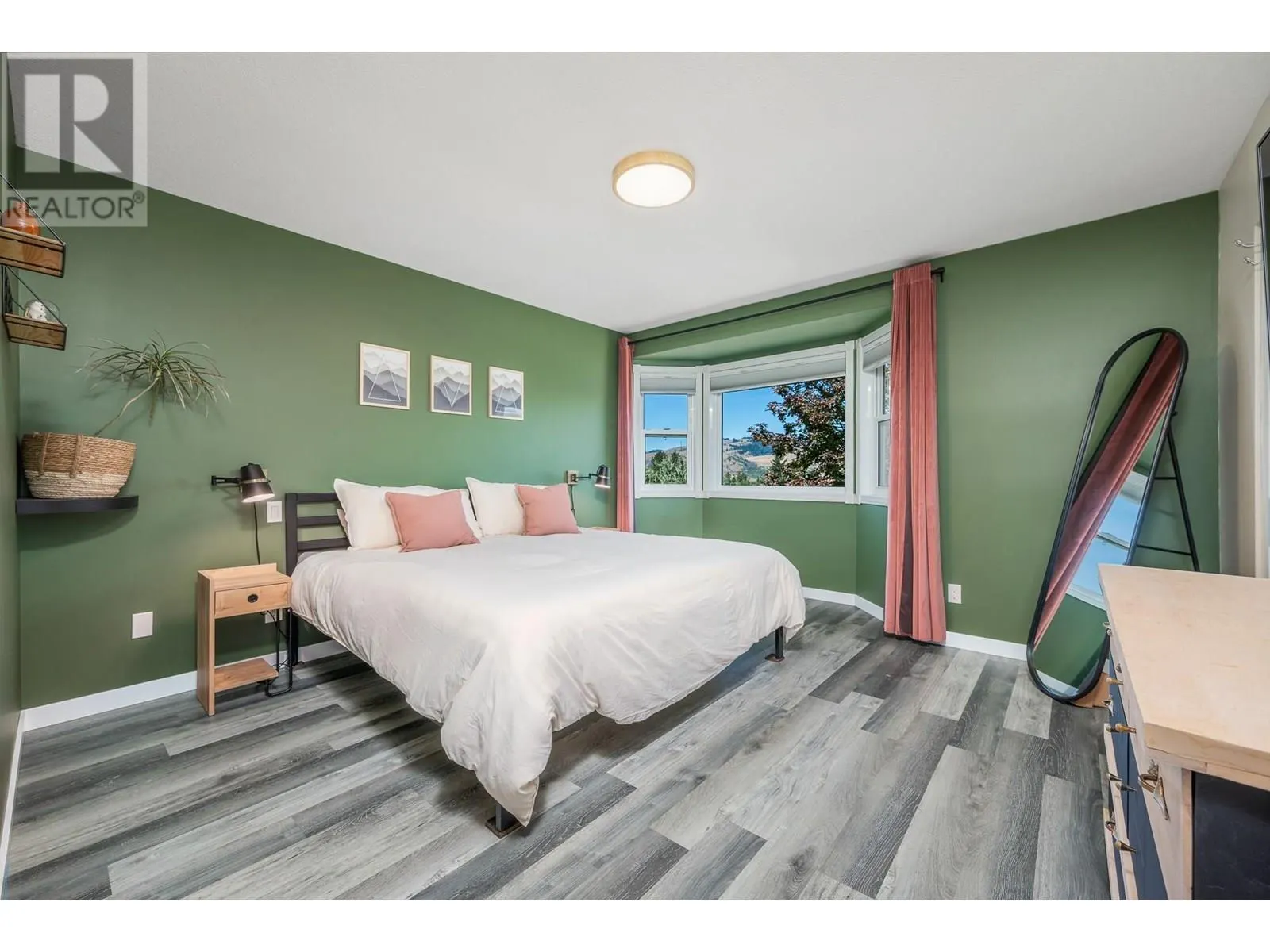 4499 Cascade Drive