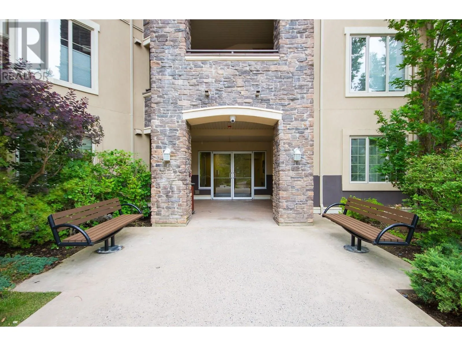 1873 Country Club Drive Unit# 2219