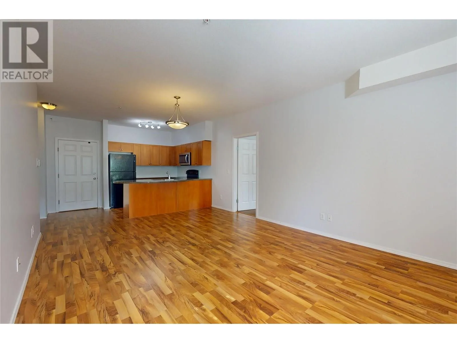 1873 Country Club Drive Unit# 2219