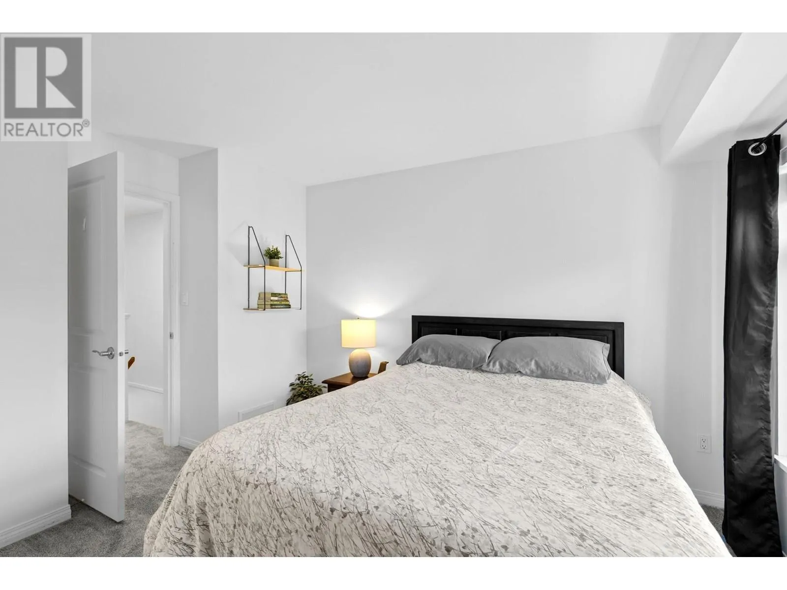 1853 Parkview Crescent Unit# 14