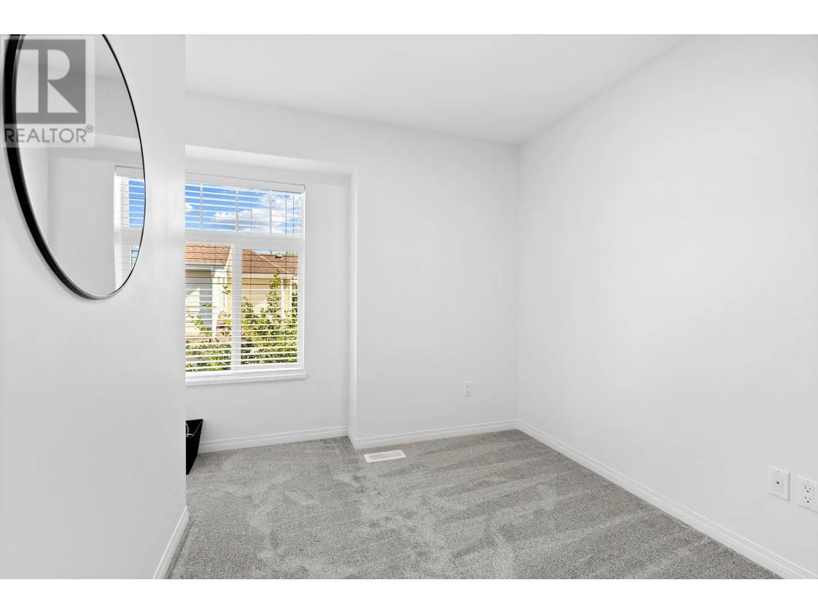 1853 Parkview Crescent Unit# 14