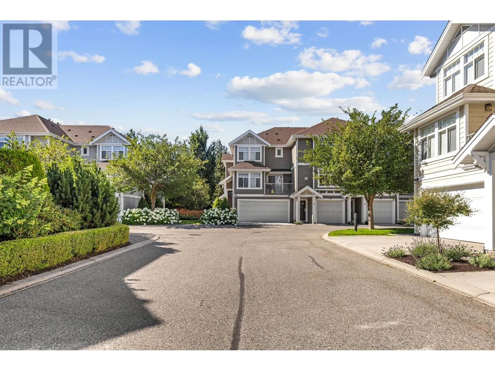 1853 Parkview Crescent Unit# 14