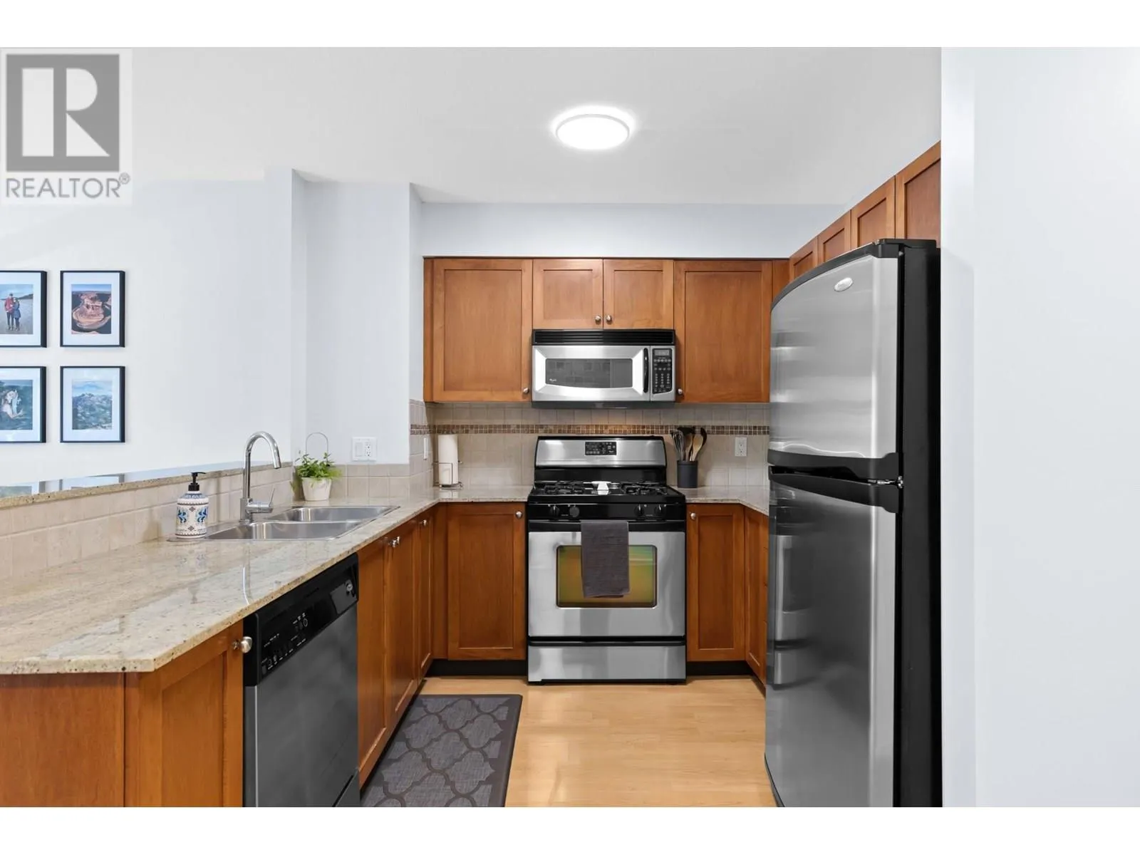 1853 Parkview Crescent Unit# 14