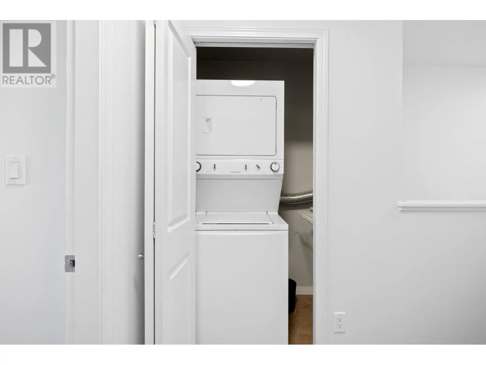 1853 Parkview Crescent Unit# 14