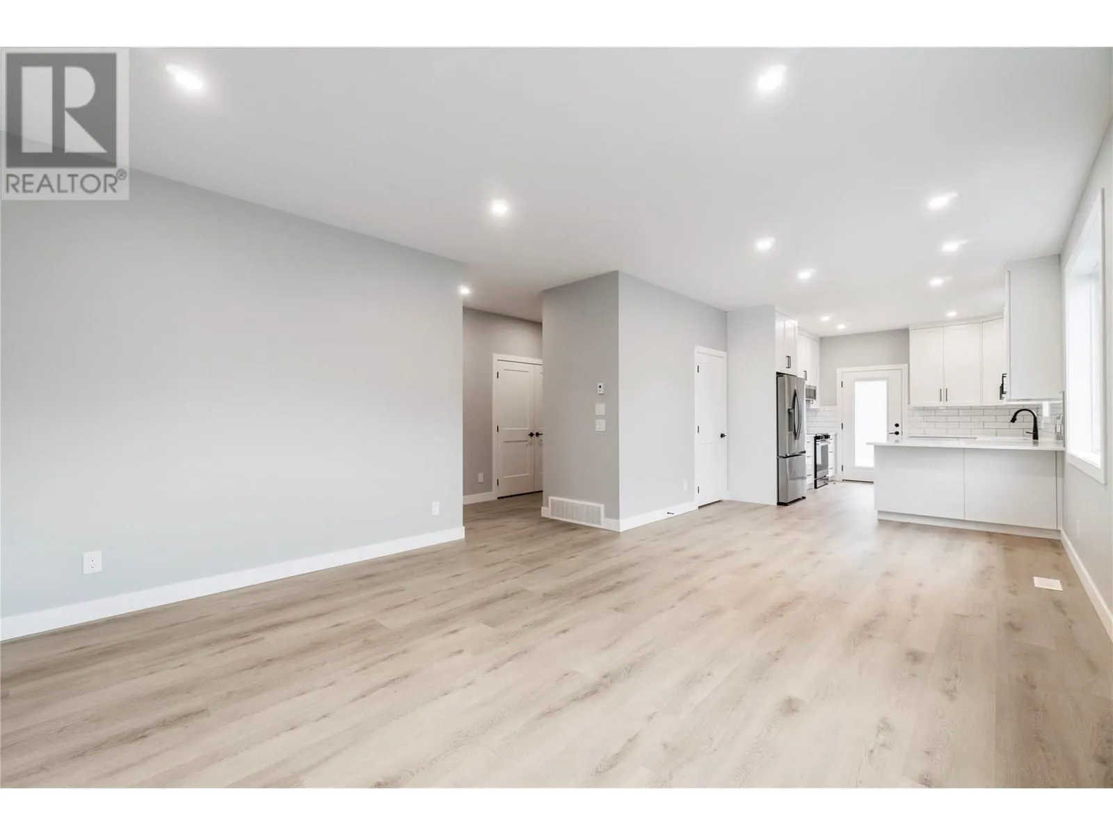 1330 10 Street SW Unit# 14