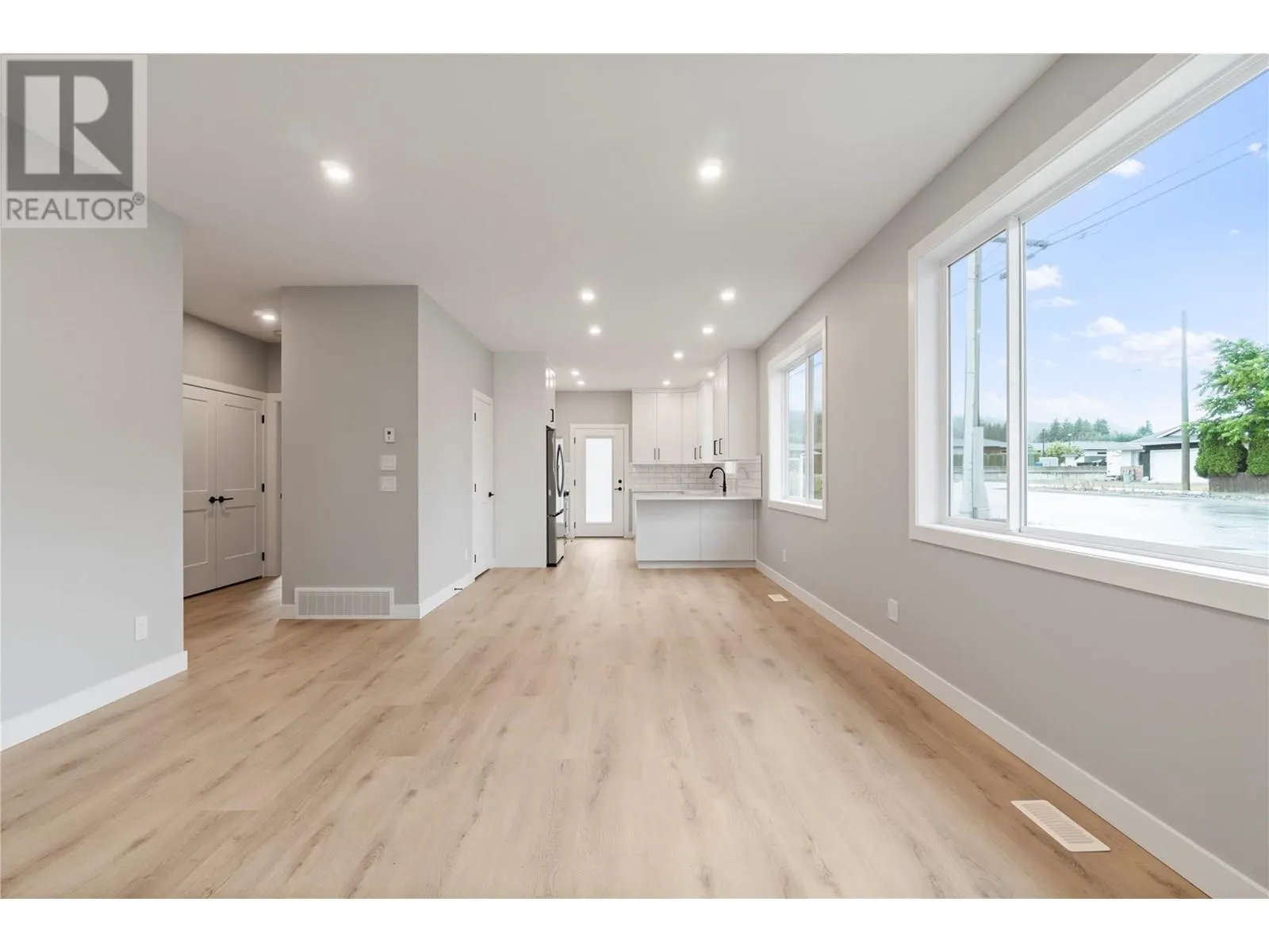 1330 10 Street SW Unit# 14