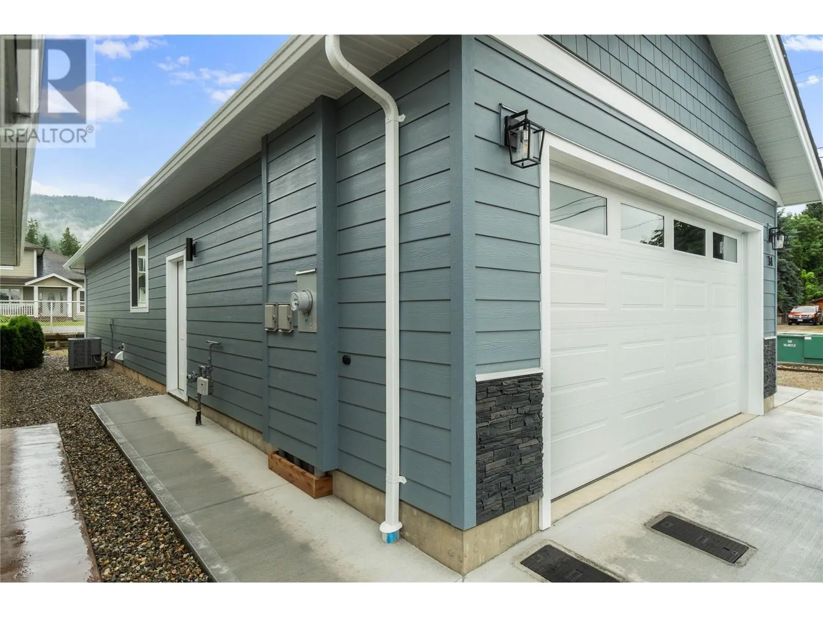 1330 10 Street SW Unit# 14