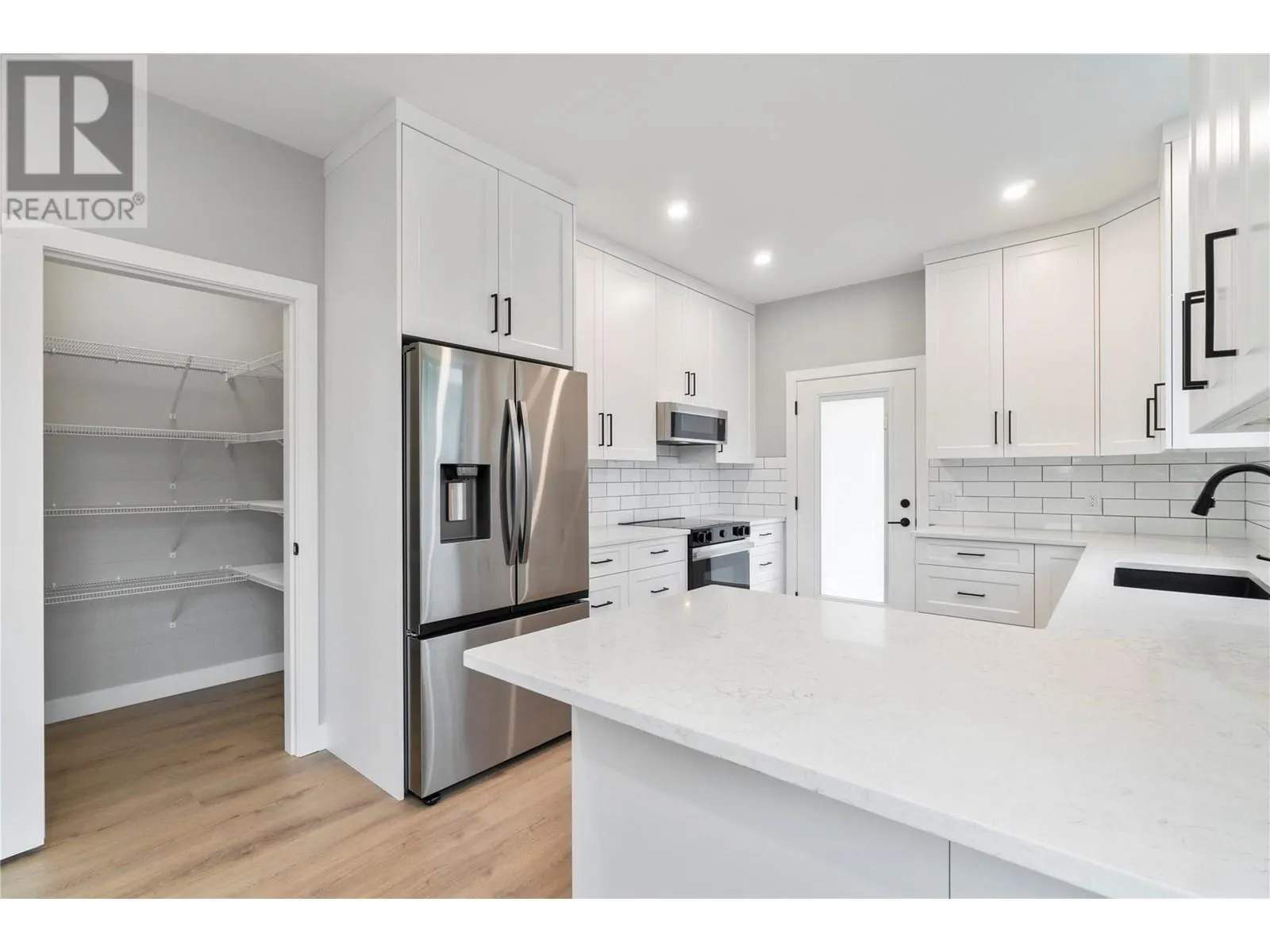 1330 10 Street SW Unit# 14
