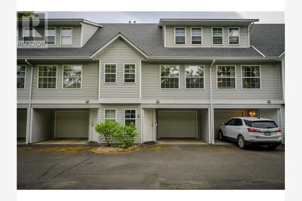 2084 Robson Place Unit# 4