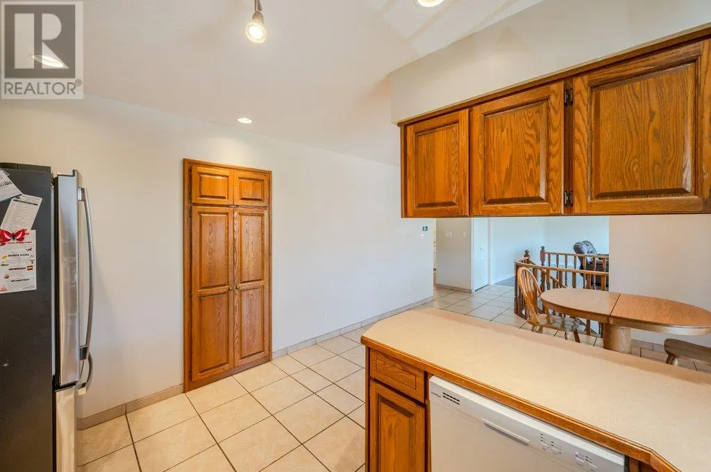 5806 Oleander Drive
