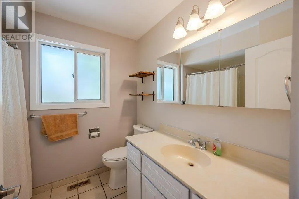 5806 Oleander Drive