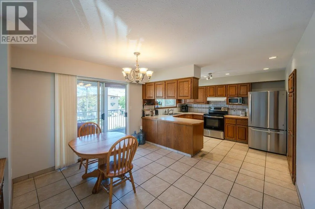 5806 Oleander Drive