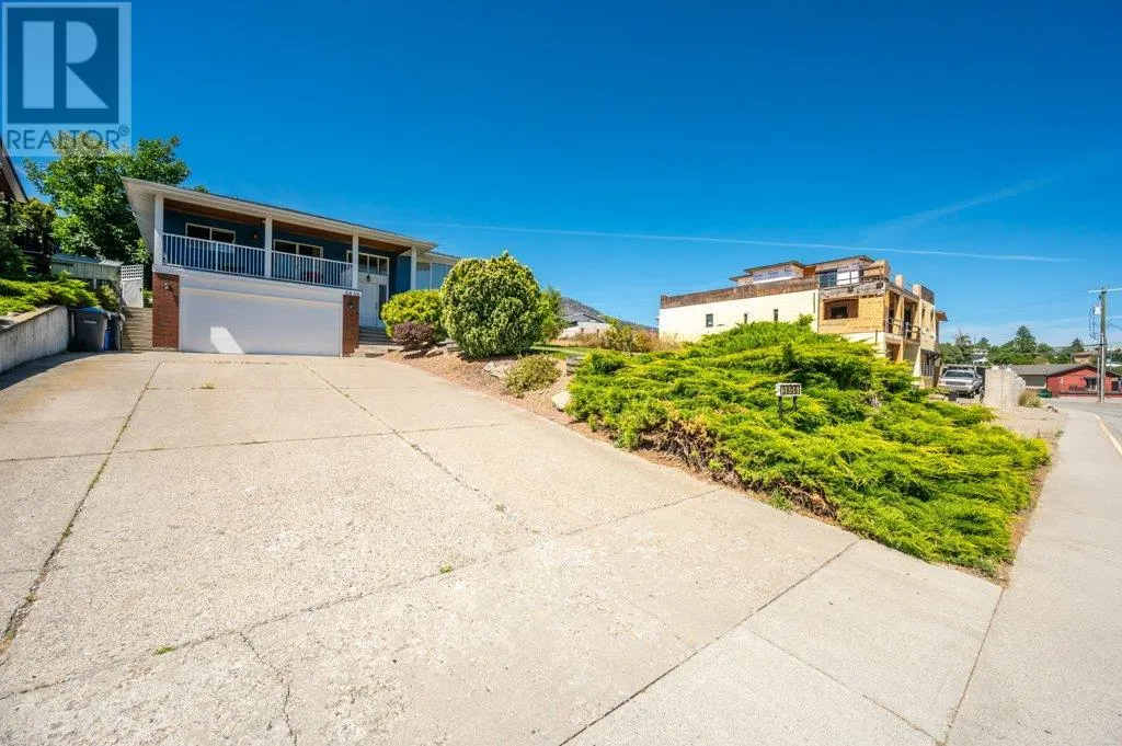5806 Oleander Drive