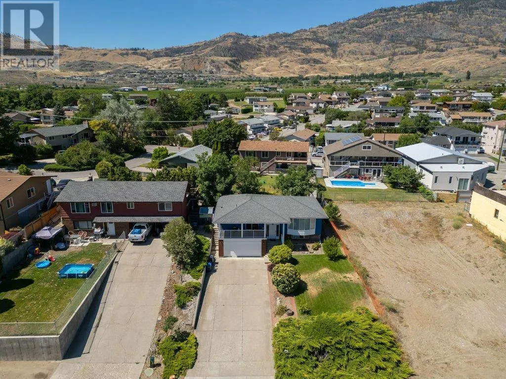 5806 Oleander Drive