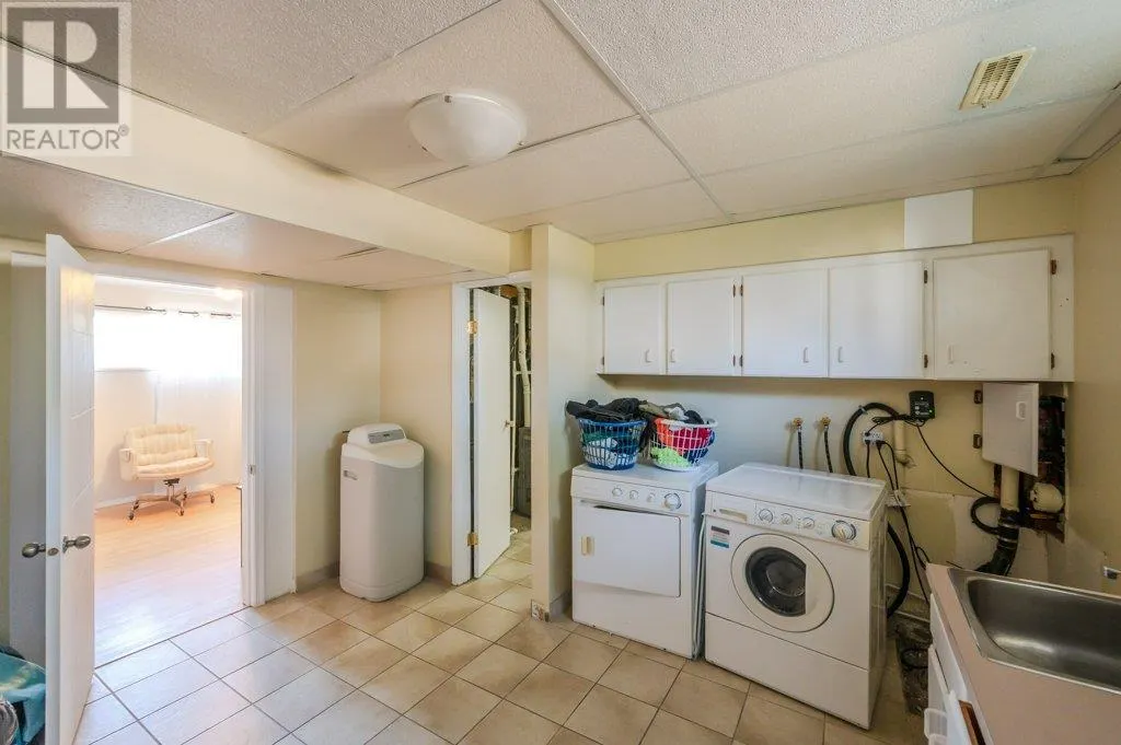 5806 Oleander Drive