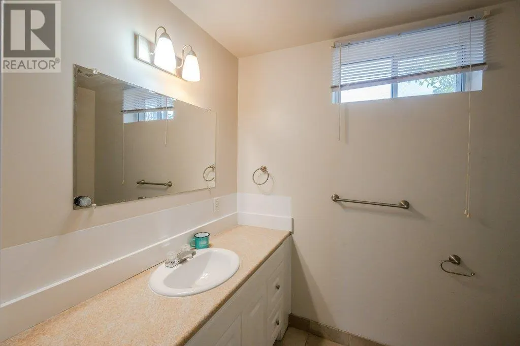 5806 Oleander Drive