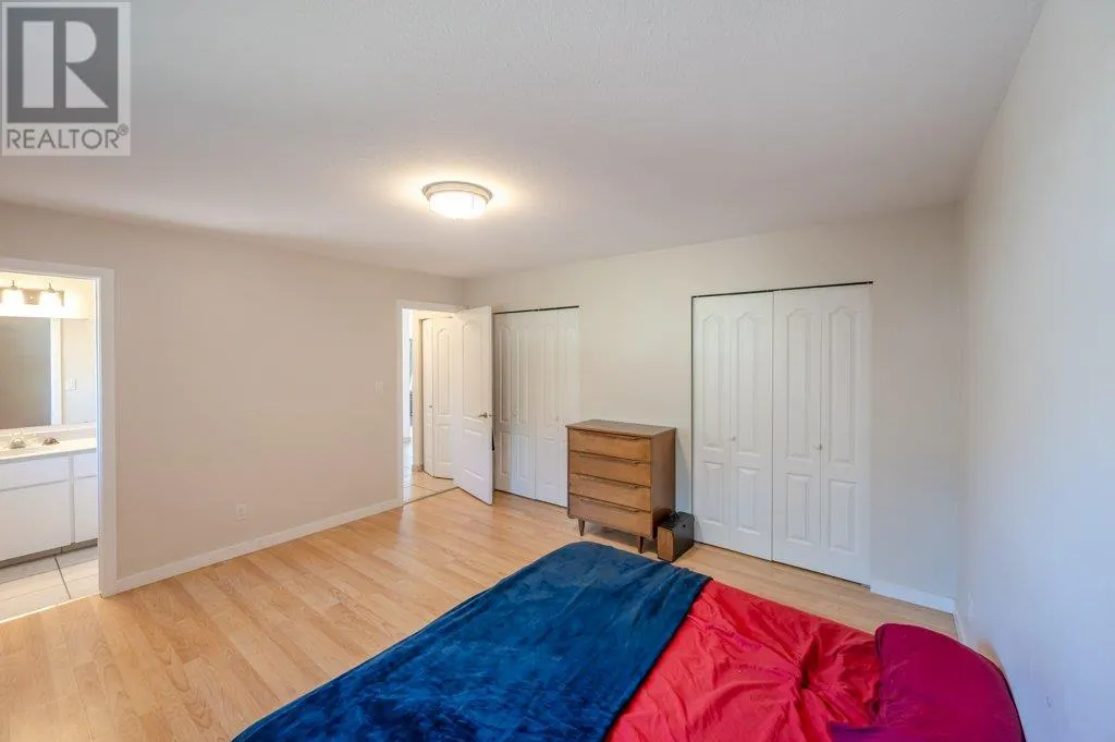 5806 Oleander Drive