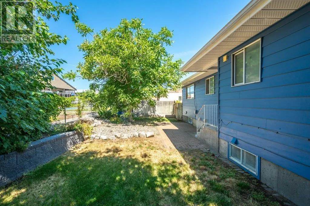 5806 Oleander Drive