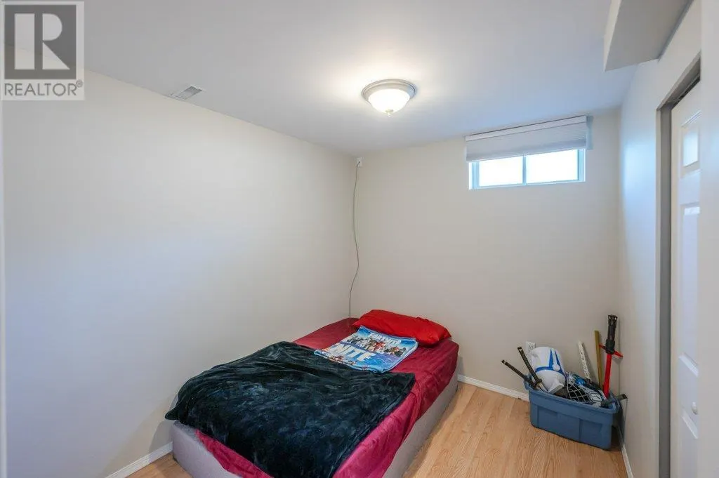 5806 Oleander Drive