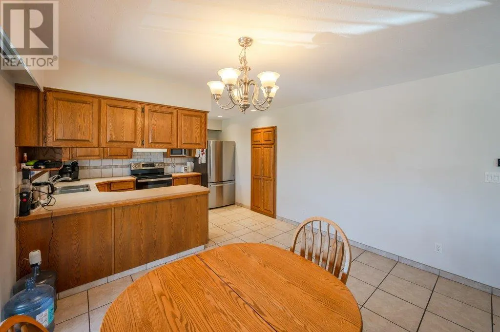 5806 Oleander Drive