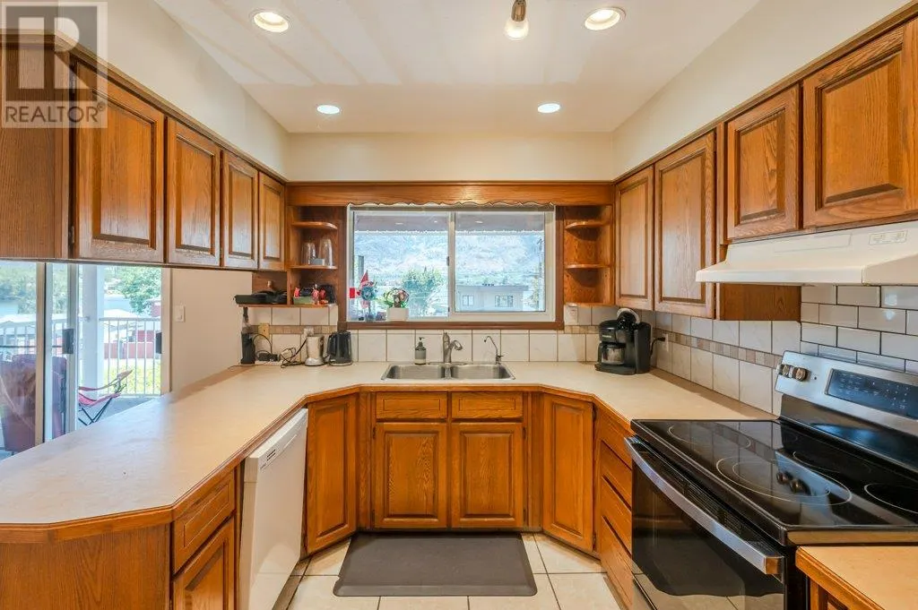 5806 Oleander Drive
