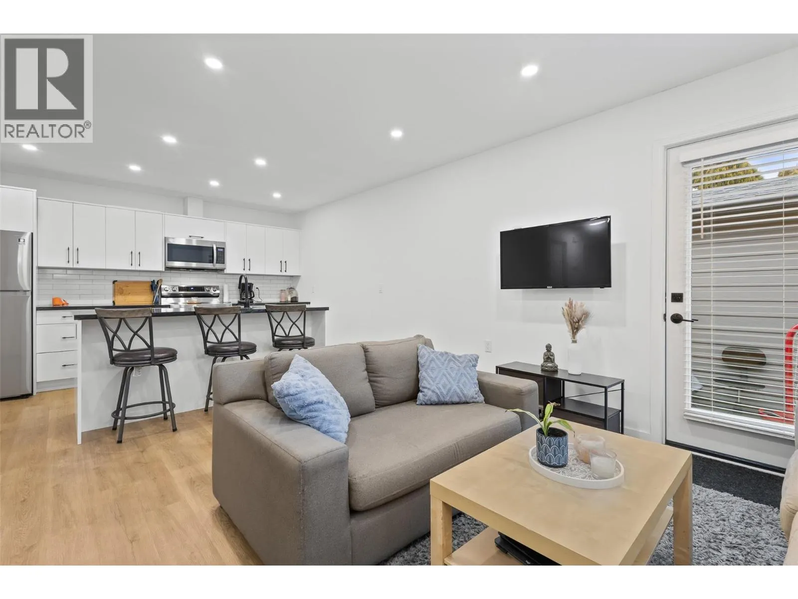 712 Schafer Road